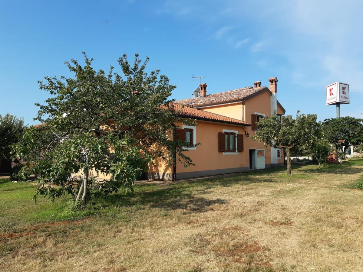 Apartman Lena Умаг Экстерьер фото